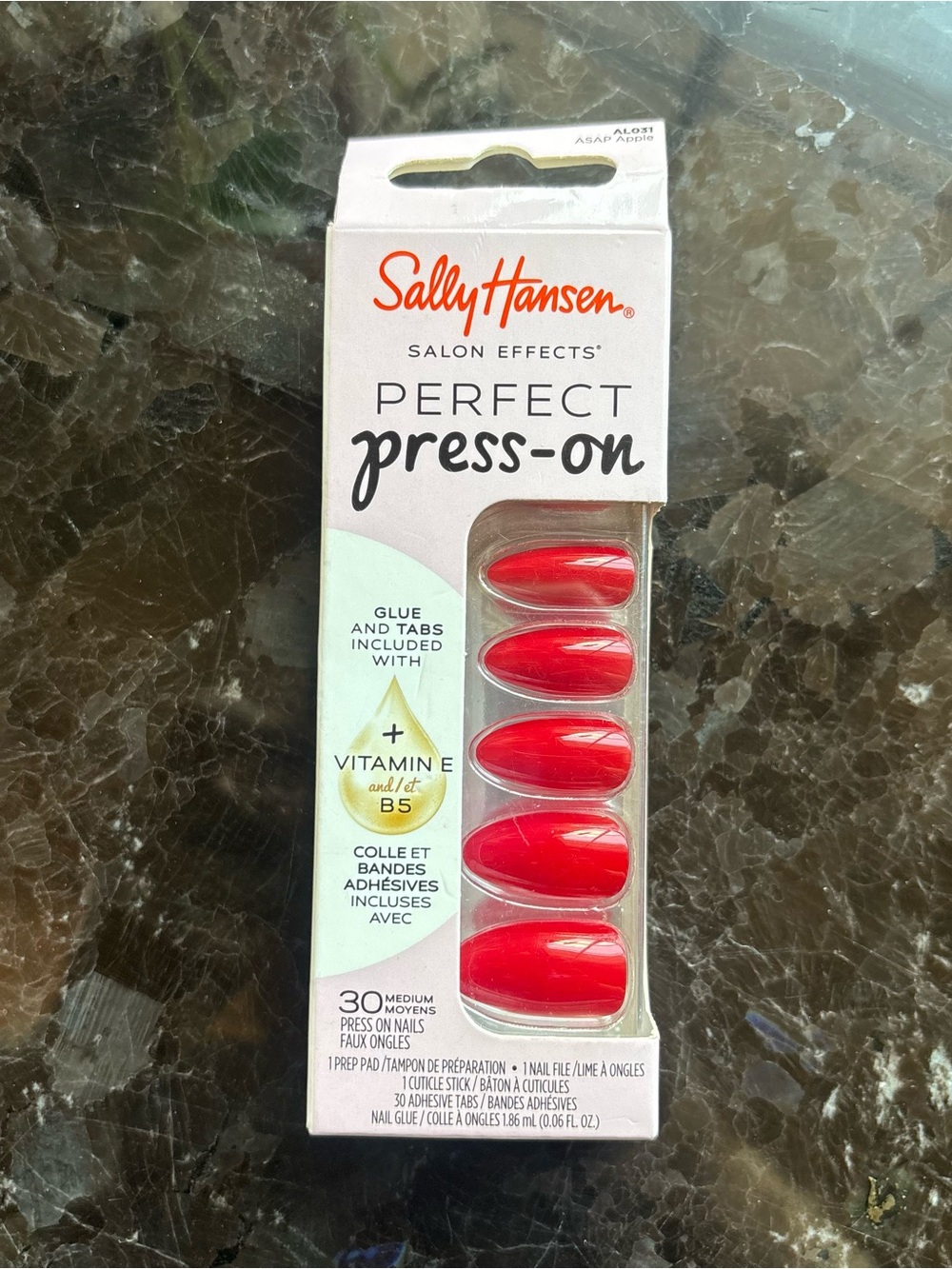 Sally Hansen “ASAP Apple” Salon Effects Perfect Press-On Nails — Vibrant Red